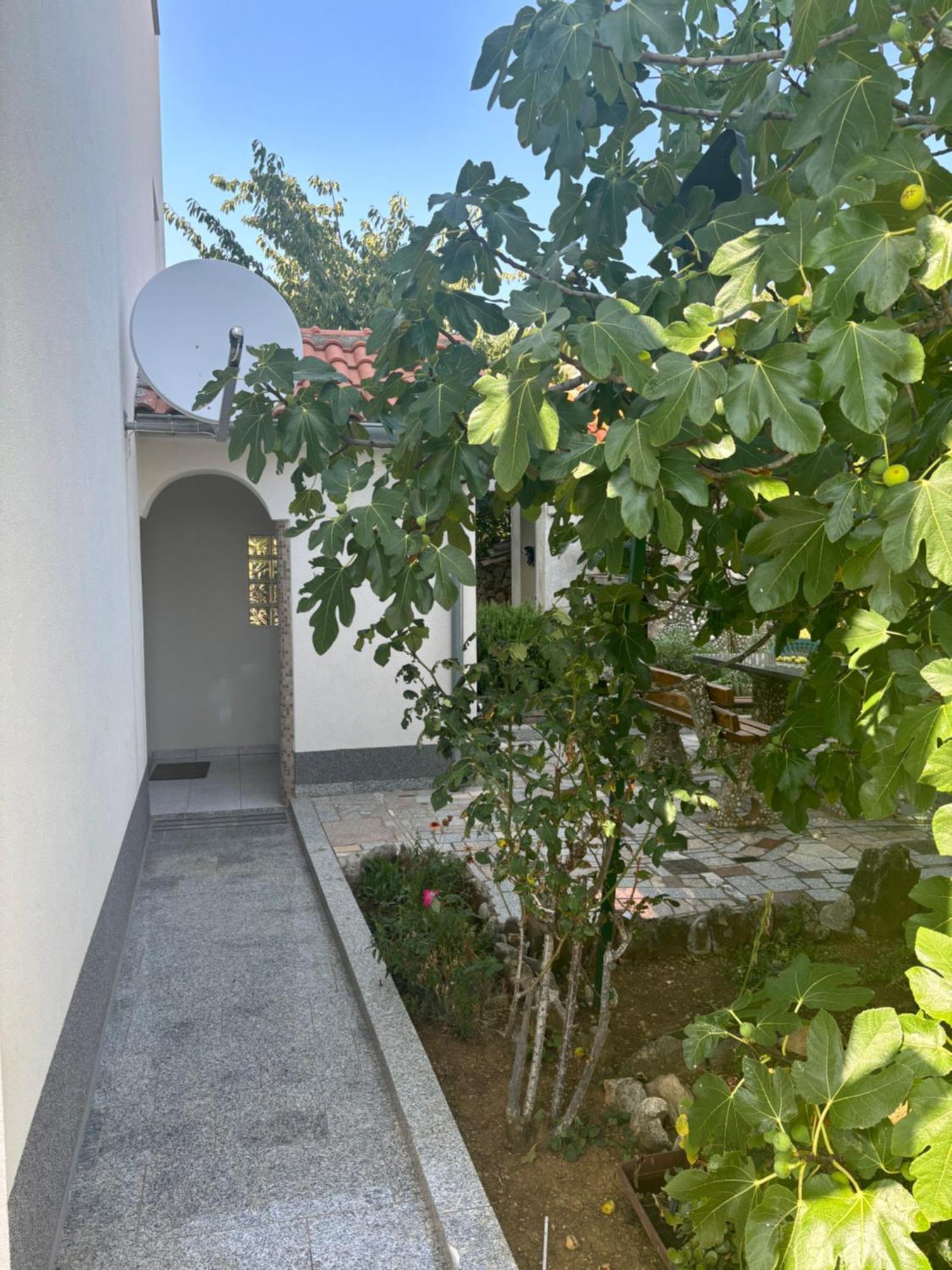 Villa Julian & Juliana Krk Town Bagian luar foto